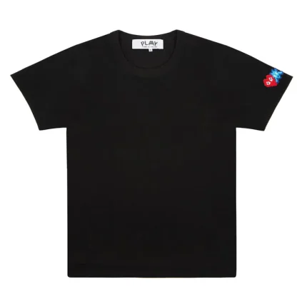 PLAY INVADER T-SHIRT RED AND BLUE SLEEVE EMBLEM (BLACK) PLAY INVADER T-SHIRT RED AND BLUE SLEEVE EMBLEM (BLACK)